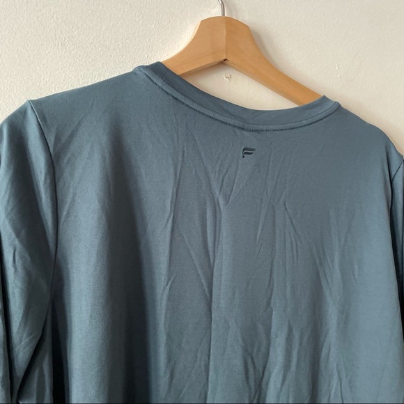 Fabletics blake s/s long tee blue short sleeve top - Picture 3 of 4
